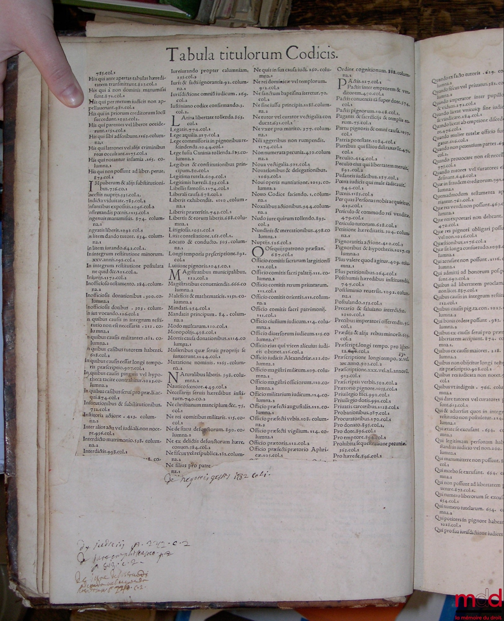 [Corpus juris civilis], ACCURSIUS, REBUFFUS (Pierre) – ENSEMBLE DE 4 TOMES DU CORPUS JURIS CIVILIS DE JUSTINIEN ISSUS DE 2 ÉDITIONS DIFFÉRENTES : TOME I : DIGESTUM VETUS. D. JUSTINIANI (…) JURIS ENUCLEATI, EX OMNI VETERE IURE COLLECTI, DIGESTORUM, SIVE PA