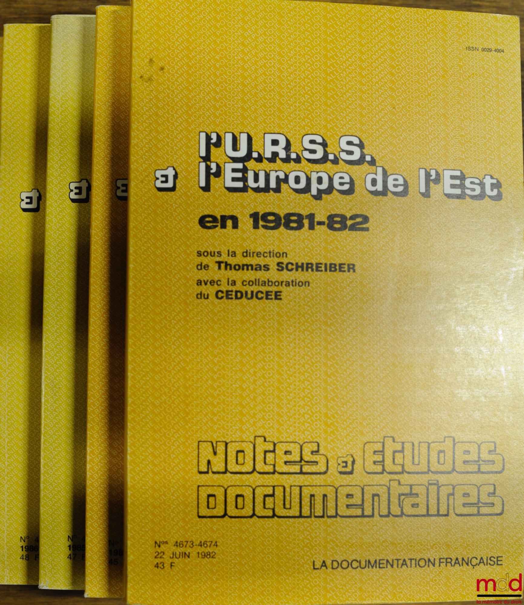 [Collectif] – Une série de 5 fasc. de Notes & études documentaires : L’U.R.S.S. ET L’EUROPE DE L’EST, de 1981 - 1986, sous la direction de Thomas SCHREIBER avec la collaboration du CEDUCEE