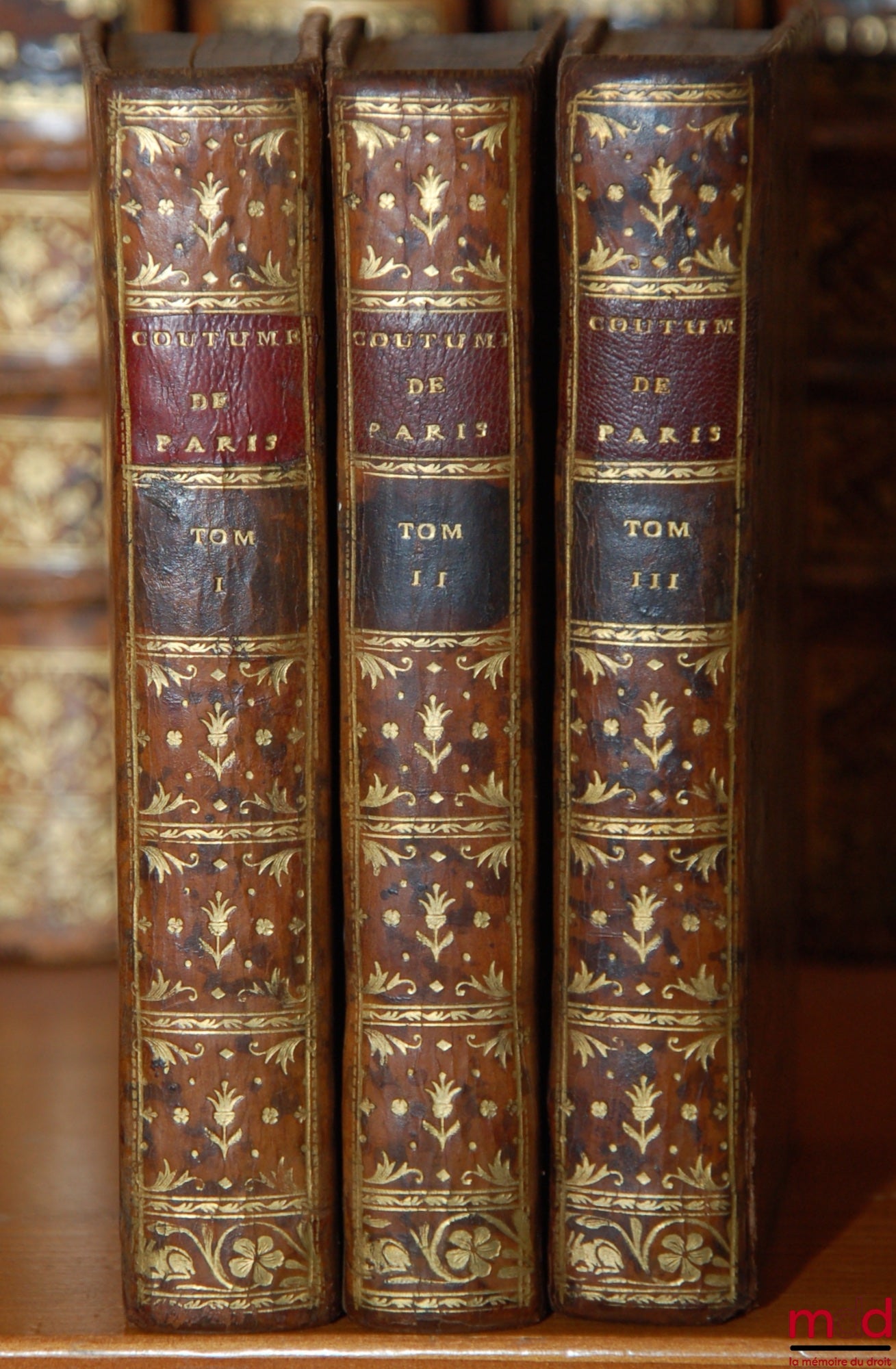 [Paris], LAURIÈRE (Eusèbe de) – TEXTE DES COUTUMES DE LA PRÉVÔTÉ ET VICOMTÉ DE PARIS ; Avec beaucoup de Notes nouvelles, trouvées après son décès ; lesquelles ont pour objet principal de faire connoître le sens & l’esprit de chaque Article