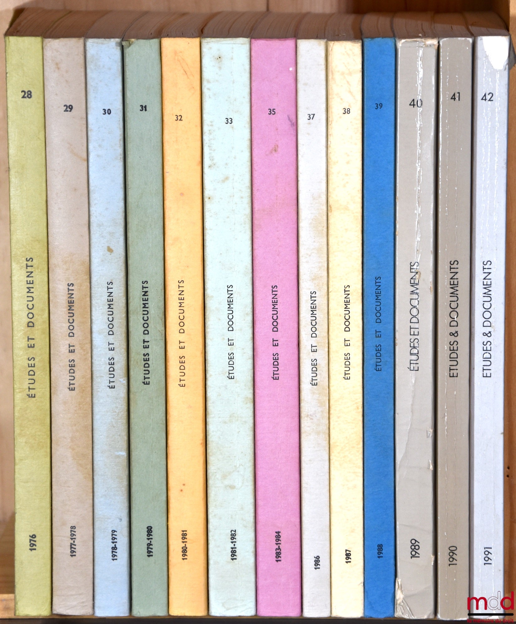 [EDCE] – ÉTUDES ET DOCUMENTS DU CONSEIL D’ÉTAT, rapport public, n° 28 (1976) à n° 41 (1991) [mq. n° 34 et  36]