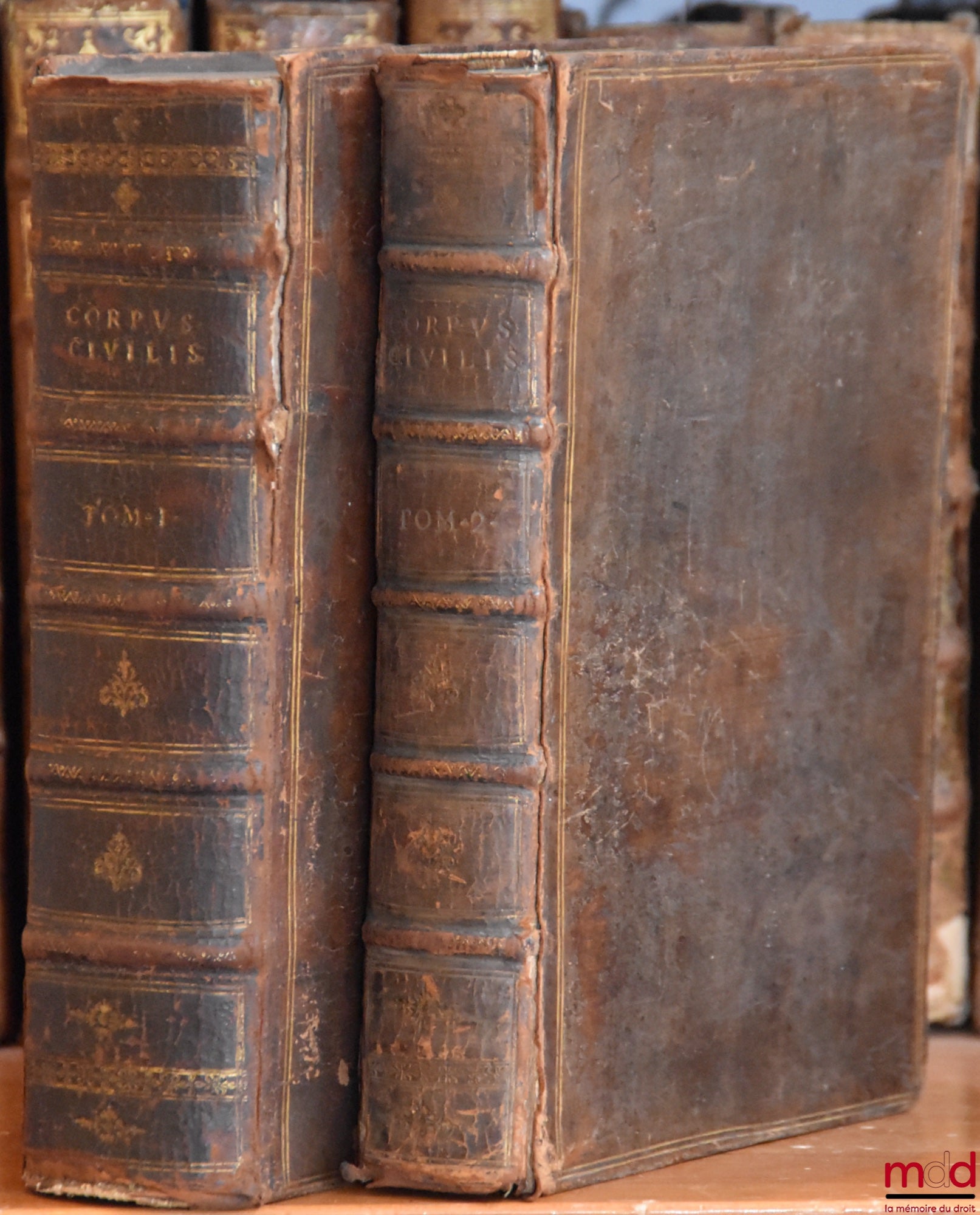 GOTHOFREDUS (Denis) – CORPUS JURIS CIVILIS IN IIII. PARTES DISTINCTUM : QUARUM PRIMA, DN. sacratissimi principis Justiniani. INSTITUTIONUM lib. iiii. DIGESTORUM SEU PANDECTARUM lib. l continentur. Que reliquis partibus includantur, auersa docebit pagina H