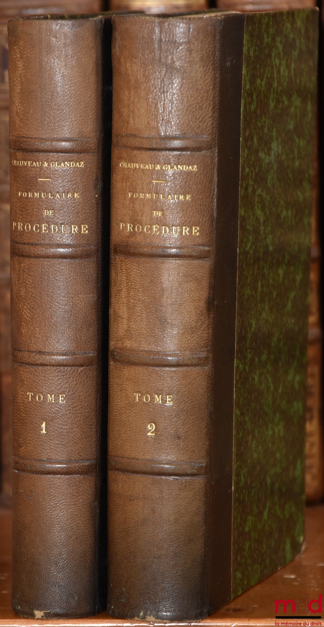 CHAUVEAU (Adolphe) et GLANDAZ (Albert-Sigismond) – FORMULAIRE GÉNÉRAL ET COMPLET DE PROCÉDURE CIVILE COMMERCIALE ET ADMINISTRATIVE, 9e éd. complètement refondue, mise au courant de la législation et de la jurisprudence, et suivi de modèles d’états de frai