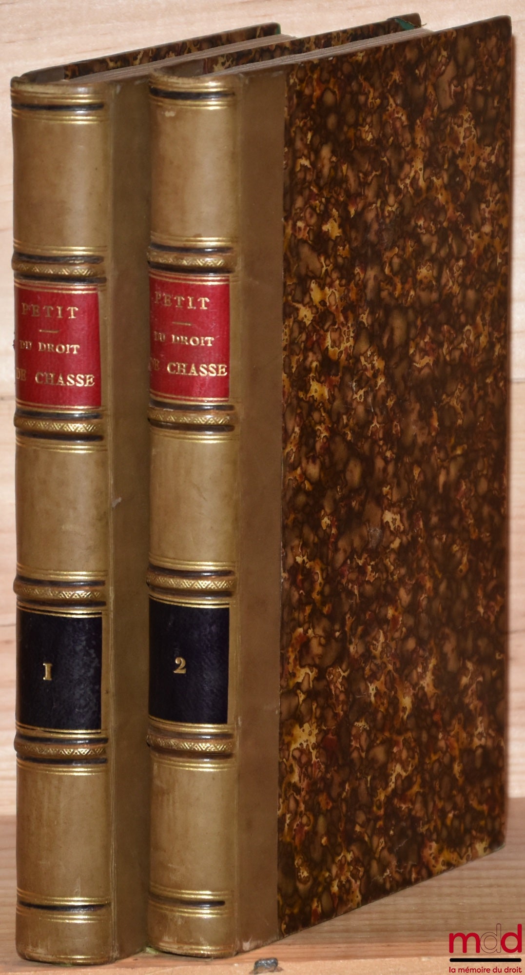 [Chasse], PETIT (Pierre Victor Alphonse) – TRAITÉ complet DU DROIT DE LA CHASSE contenant la législation, la doctrine et la jurisprudence qui concernent l’exercice du droit de chasse, avec l’indication de toutes les lois, ordonnances et arrêtés anciens et