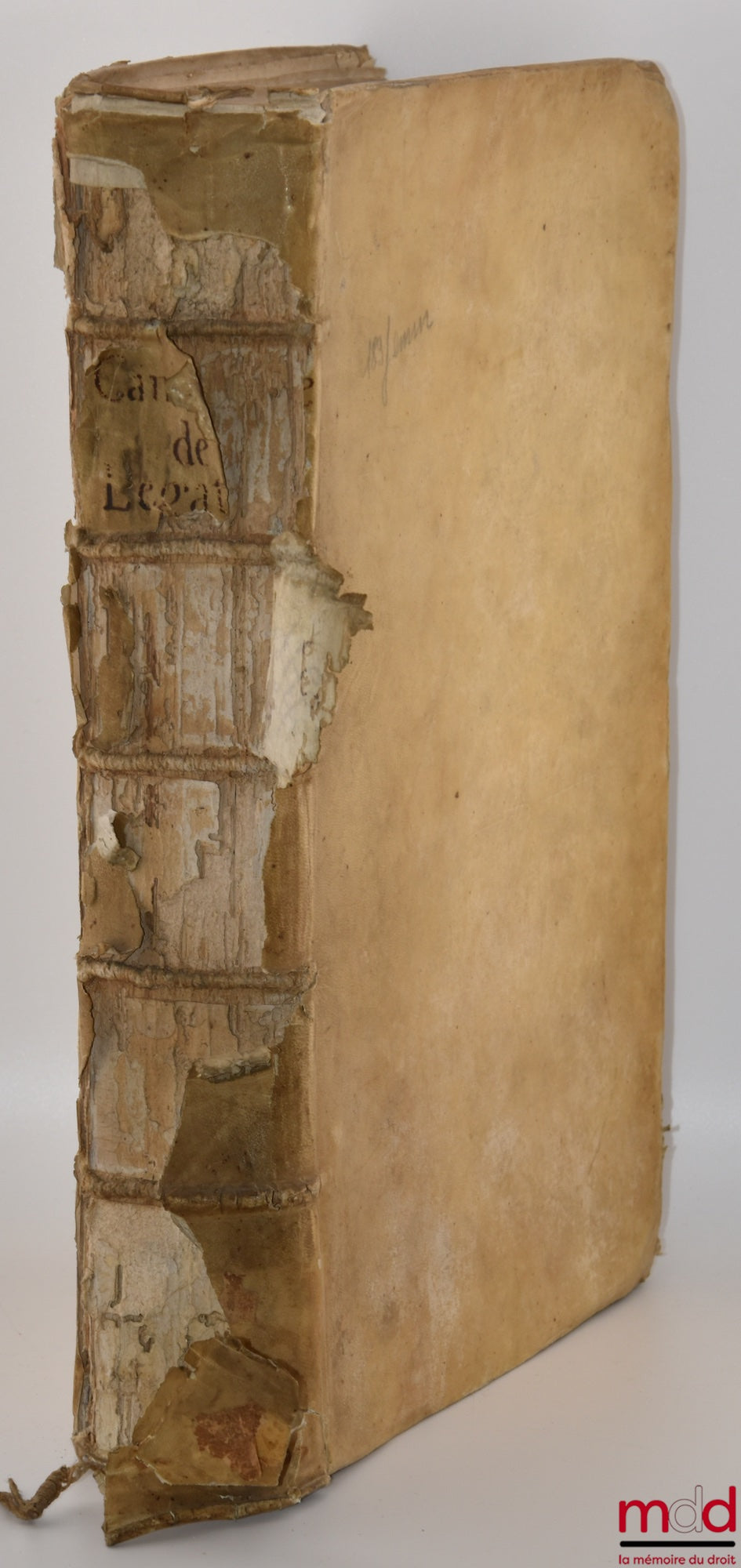 CAMARELÆ (Francisci) CAMARELLI (Francesco) – DE LEGATIS ET SINGULIS REBUS PER FIDEICOMMISSUM RELICTIS, Libris quindecim exaratum, in foro ; et scholis professoribus Perutile, ac necessarium. Cum indice locupletissim. Collegii judicum Vincentiae Cura et Ær