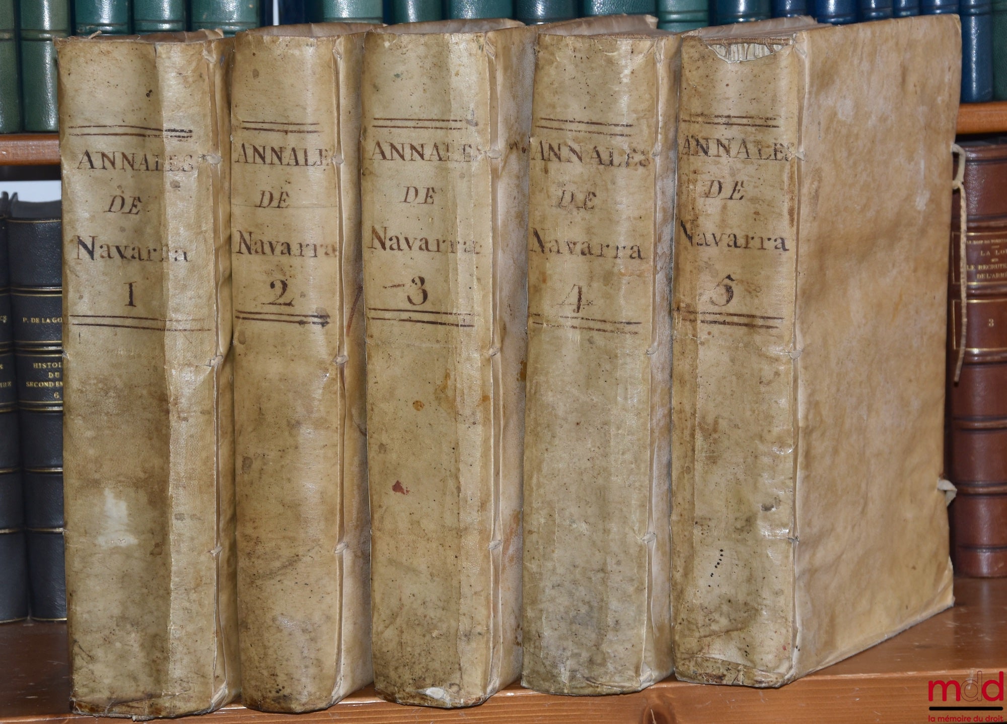 MORET (Joseph de) – ANNALES DEL REYNO DE NAVARRA. COMPUESTOS POR EL P. JOSEPH DE MORET, DE LA COMPAÑIA DE JESUS, NATURAL DE PAMPLONA. CHRONISTA DEL MISMO REYNO, [avec Addenda]