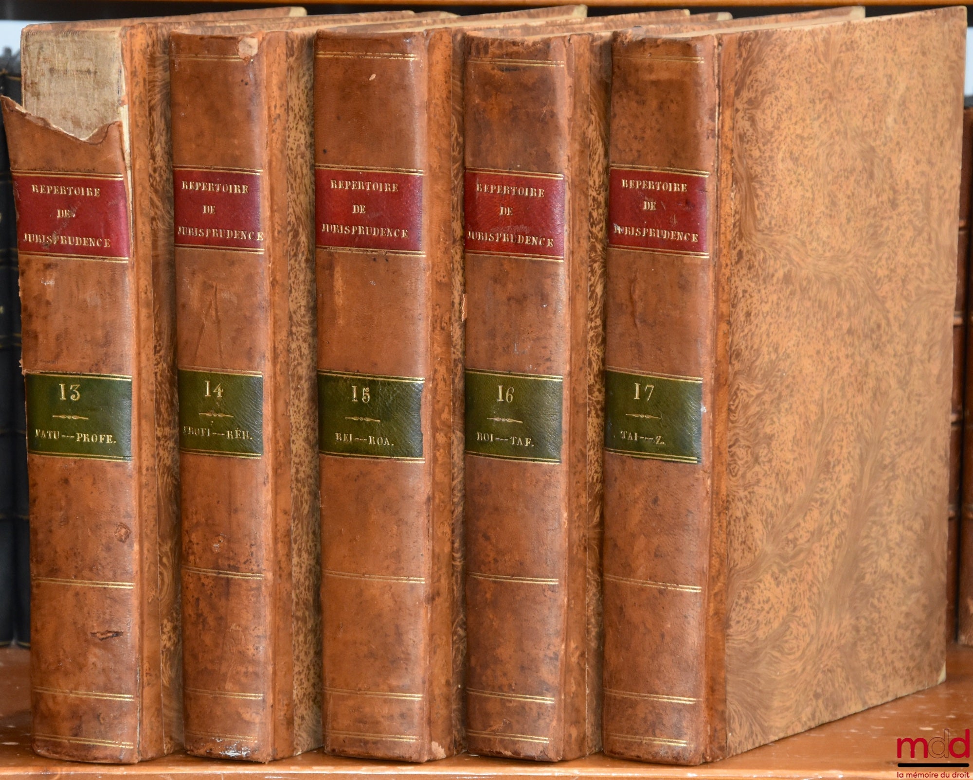 GUYOT (Joseph-Nicolas) et alii – RÉPERTOIRE UNIVERSEL ET RAISONNÉ DE JURISPRUDENCE CIVILE, CRIMINELLE, CANONIQUE ET BÉNÉFICIALE, ouvrage de plusieurs jurisconsultes : mis en ordre & publié par M. …, écuyer, ancien magistrat. Nouvelle édition corrigée & au