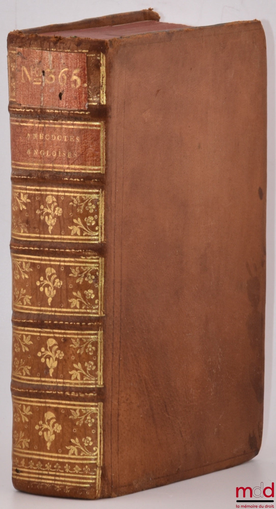 [DE LA CROIX (Jean François, duc de Castries)] – ANECDOTES ANGLOISES DEPUIS L’ÉTABLISSEMENT DE LA MONARCHIE JUSQU’AU RÈGNE DE GEORGES III