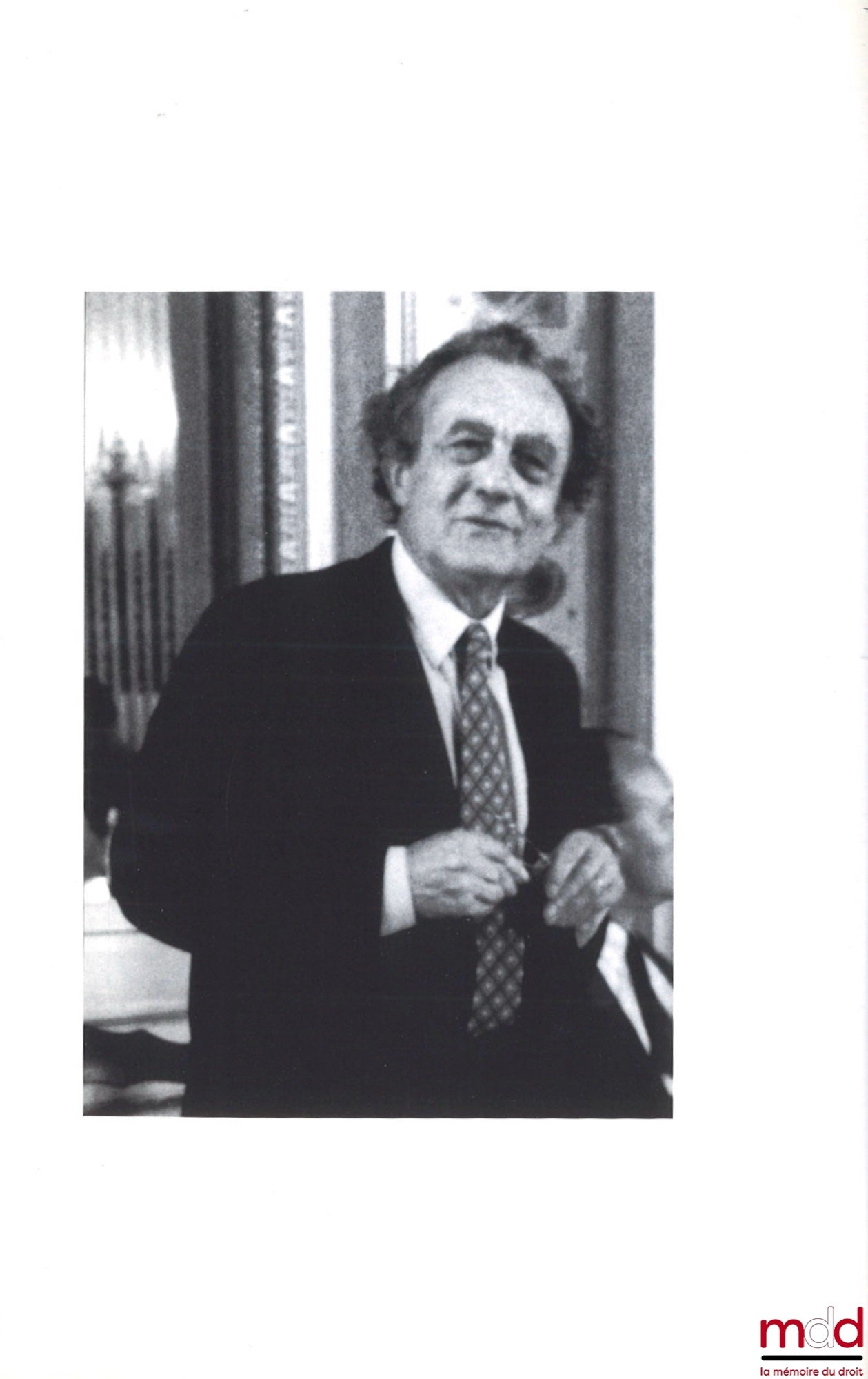 [Mélanges Jeanneau] – LES MUTATIONS CONTEMPORAINES DU DROIT PUBLIC, Mélanges en l’honneur de Benoît Jeanneau coordonnés par Christian-Albert Garbar