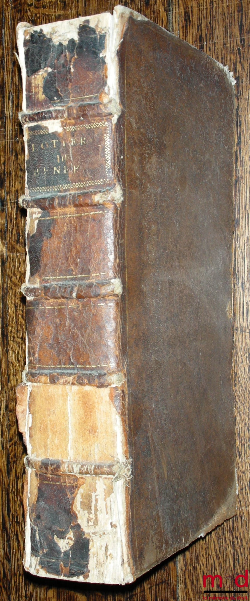 LOTTERIO (Melchiore) – DE RE BENEFICIARIA TOMUS IN DUOS LIBROS DIGESTUS ; QUIBUS ACCESSIT TERTIUS POSTHUMUS, NUN PRIMUM IN LUCEM EDITUS